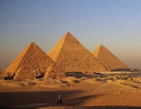 1 Piramidele Giza