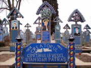 7. Cimitirul Vesel de la Săpânța este unic în lume