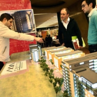 Piaţa imobiliară din Rom&acirc;nia se prăbuşeşte din cauza crizei financiare