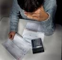 &bdquo;Nu m-as grabi sa iau un credit, perspectiva pe piata imobiliara e proasta&ldquo;