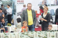 Locuinţe noi, ieftine şi bune – două treimi dintre români aşteaptă oferte care încă nu există