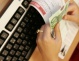 BNR: Băncile trebuie să fie mai permisive cu clienţii care încă plătesc