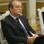 Boc, cu ochii pe primăriile şi băncile care-i strică planurile de redresare economică