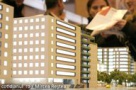 Românii încep să cumpere mai multe proprietăţi imobiliare