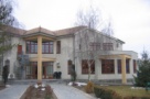 Tensiuni în instanţă pentru Satul Francez