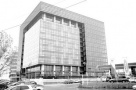 Cum se vede criza imobiliara in Pipera: Portarii pazesc cladiri cu doi chiriasi, iar paznicii materialele de constructii