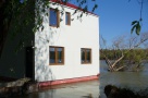 Cum  sa-ti construiesti o casa plutitoare in Delta