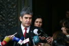 Guvernul măreşte impozitul pe clădiri. Oprea şapte case: „Plătesc cu mare bucurie”. Prigoană (PDL): „Dar dacă Guvernul cade?!”