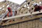Numărul autorizaţiilor de construire a scăzut în primele cinci luni cu aproximativ 20%
