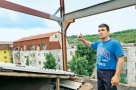 Românii care îşi fac casă pe bloc