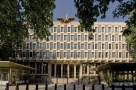 Ambasadă americană de vânzare!