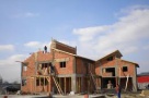 S-a construit mai puţin în prima jumătate a anului