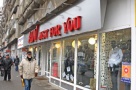 Chiria spaţiilor comerciale din Capitală a ajuns la jumătate faţă de anul trecut