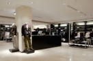 Cei mai agresivi retaileri de articole vestimentare isi pun deoparte spatii pentru lansarile de la anul