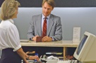 Restructurări de credite pentru clienţii supraîndatoraţi