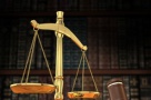 BCR cere unui grup de clienţi nemulţumiţi să achite cheltuieli de judecată de 100.000 lei