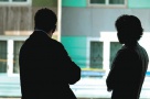 Băncile vând casele ipotecate la jumătate de preţ