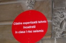 Proprietarii locuinţelor din blocurile cu buline roşii nu vor consolidarea. Primăria îi dă în judecată.