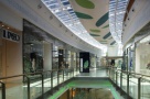Investitorii caută România în special pentru spaţiile comerciale