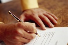 Se înăspresc regulile pentru agenţii imobiliari