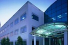Investiţiile imobiliare se mută spre birouri şi spaţii comerciale- domenii cu risc mai mic