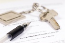 Vezi ce se mai executa silit: apartamente, masini, terenuri