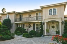 Cine scoate America din criza imobiliară