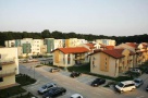 Casele mai mici se vând mai bine. Impact a vândut în 9 luni cât în tot anul 2010