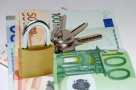 Băncile sufocă piaţa imobiliară
