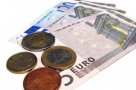 Ziua de marţi aduce un start bun pentru cursul valutar: euro a coborât sub minimul ultimelor 11 luni