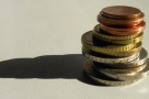 Cursul valutar, la cel mai scăzut nivel al ultimelor două luni: 4,4667 lei/euro