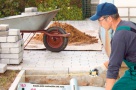 Paradox imobiliar: Piaţa rezidenţială scade, materialele de construcţii se scumpesc