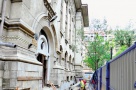 Primăria Capitalei plăteşte chirie de 7.400 de euro pe zi, dar reabilitarea sediului de la Cişmigiu e departe de finalizare