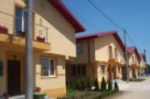 Dezvoltatorii taie din profituri pentru a putea relua vanzarea de locuinte