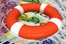 Credite fără risc valutar, cu rate care nu cresc în timp şi dobânzi care nu fluctuează. Există, dar doar la două bănci din România