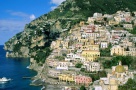 Piaţa imobiliară din Italia, în cădere. Străinii profită şi cumpără case de vacanţă la jumătate de preţ