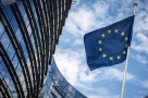 CE propune un fond de 50 miliarde euro pentru susţinerea băncilor din statele non-euro