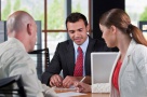 Băncile îşi pregătesc creditele pentru Vinerea Neagră