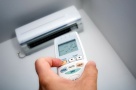 Aerul condiționat scoate din buzunarul angajatorilor până la 12.000 euro/lună