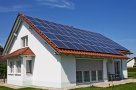 Programul „Casa Verde”: 20.000 de lei/gospodărie pentru instalarea panourilor fotovoltaice