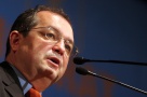 Boc: dorim să sprijinim tinerii în achiziţionarea primei locuinţe
