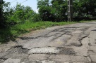 Răspuns oficial scris de primarul unui oraş din România: dacă nu îţi convin drumurile, mută-te pe Riviera Franceză