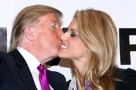Donald Trump hotăreşte-te: afaceri sau plăcere?