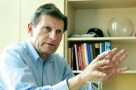 Balcerowicz: Băncile nu au ştiut să includă şi prudenţa în strategie
