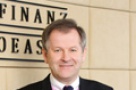 Cel mai mare investitor din real estate-ul romanesc vrea sa se lepede de investitiile din Romania