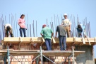 INS: August 2009 a înregistrat noi scăderi în construcţii