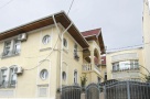 Chiriile de lux, mai mici