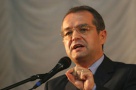Emil Boc: Guvernul va continua sa acorde garantii de stat companiilor care fac investitii