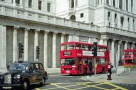 Casele din UK s-au scumpit cu 4 lire pe zi în 2009