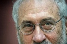 Stiglitz: Depravarea bancherilor a adus economia cu un picior in groapa